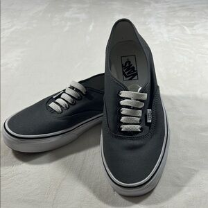 SOLD Vans Unisex/ Men’s (8.0) Women’s (9.5) Gray and White Canvas Sneakers
